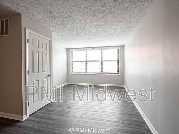 4th image of 3736 N Meridian St APT 9