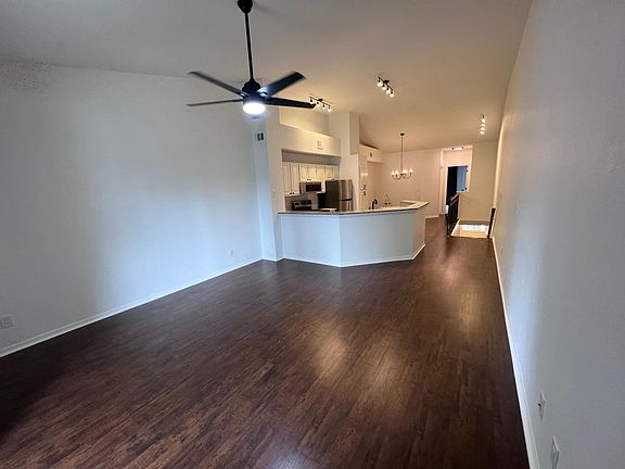 Living Room / Kitchen 3