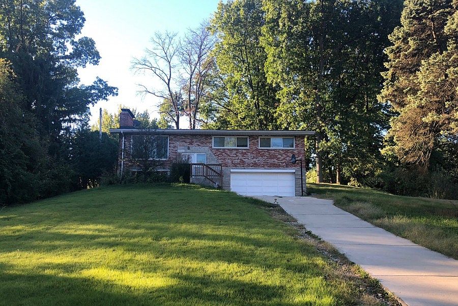 1st image of 26 Harneywold Dr