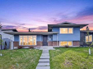 1728 NE Lake Bonavista Dr SE, Calgary, AB T2J3B5