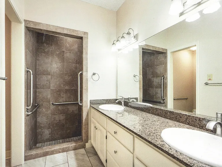 13131 N Hunters Cir — Photo 11