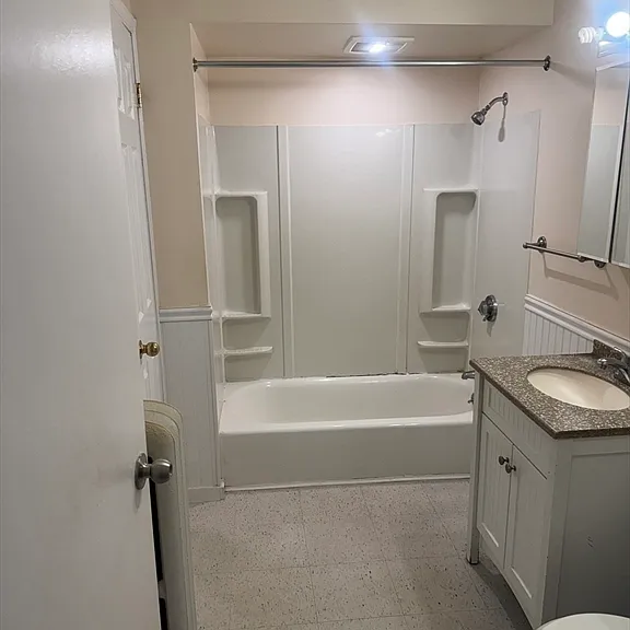 85 Oliver St #1 — Photo 6