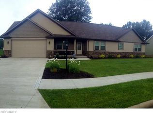 1220 Cecilia Dr NW, Strasburg, OH