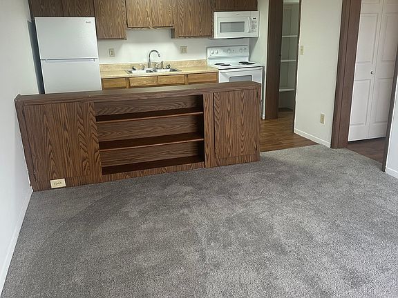3rd image of 1015 W Bell St APT 42