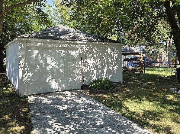 4251 Joliet Ave