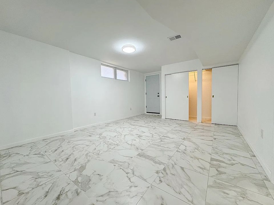 1st image of 6 Zoe St #Ll