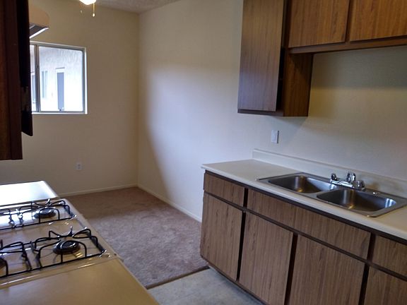 4th image of 6129 Cahuenga Blvd APT 211