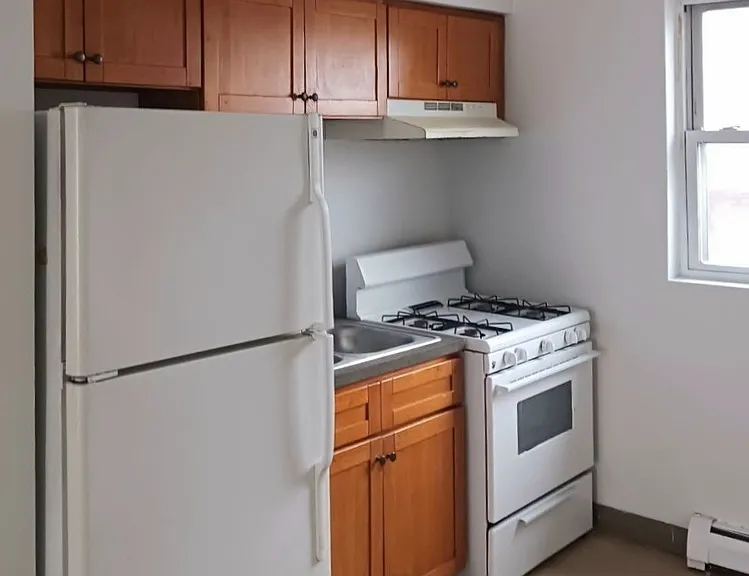 5741 W 35th St #9F — Photo 1