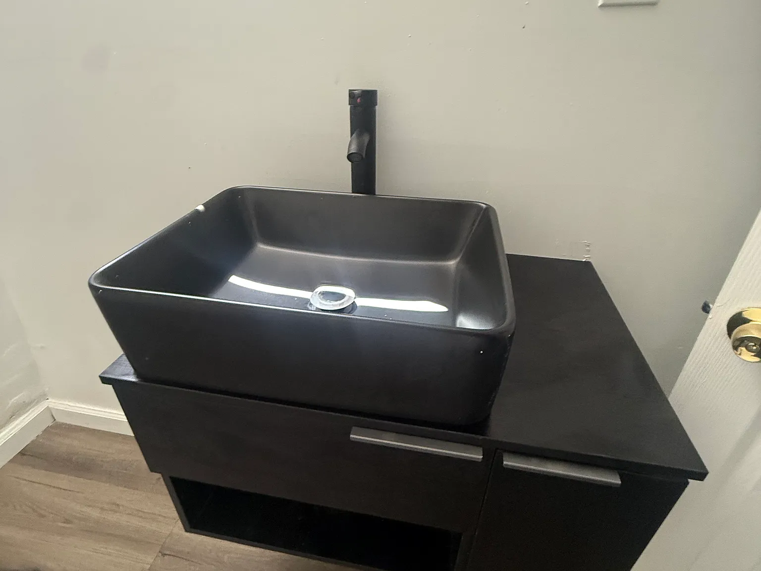3 bed, $1,200 — Photo 2