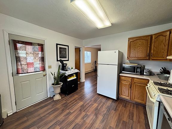 5th image of 54 Price Rd #B