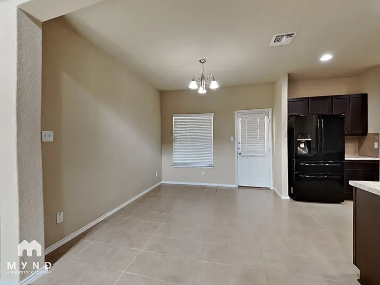 4606 Todds Farm — Photo 5