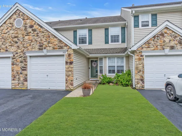 205 Iris Way, Brick, NJ 08724