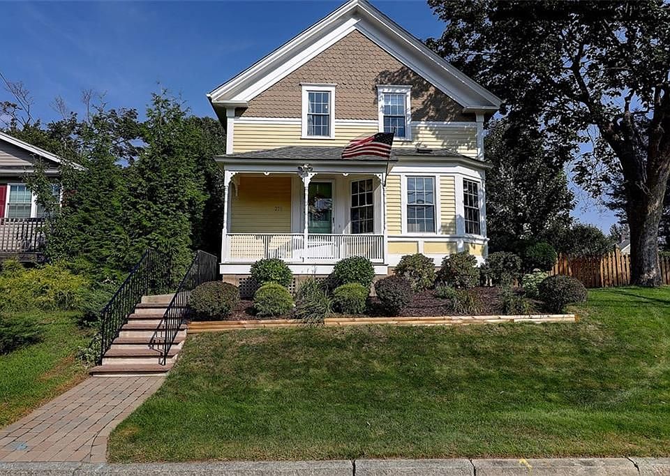 238 Magnolia St, Cranston, RI 02910 Zillow