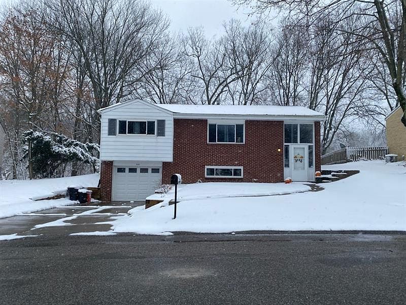1st image of 958 Cedarwood Dr