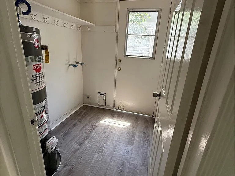 783 Worcester Ave — Photo 9