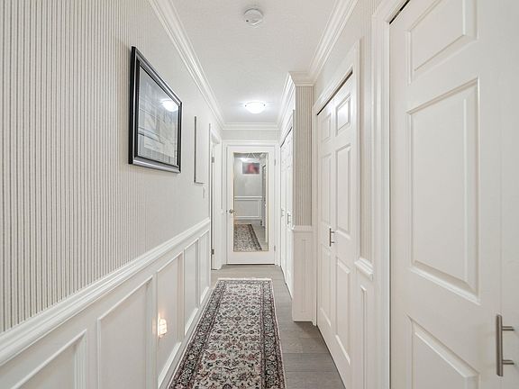 5th image of 1459 Blackwood St #307