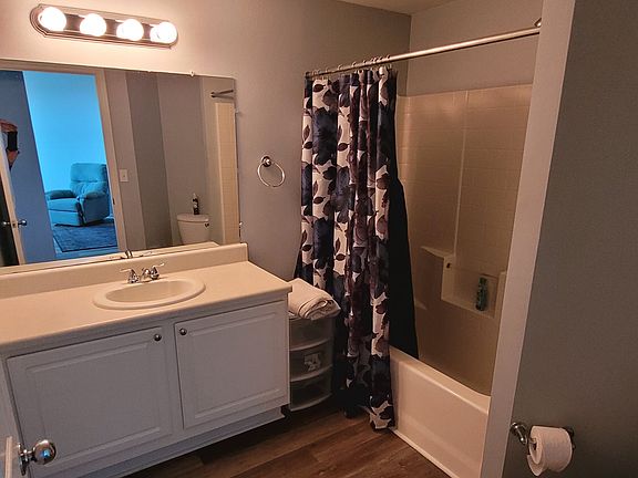3rd image of 1070 Bella Vista Blvd APT 304
