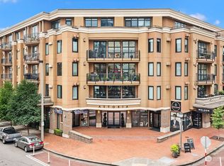10047 Main St APT 310, Bellevue, WA