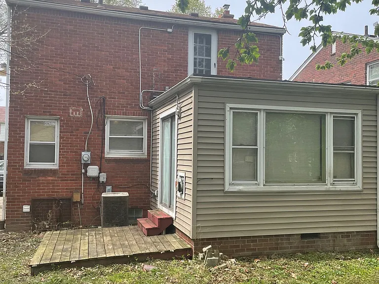 11614 Lansdowne St — Photo 16