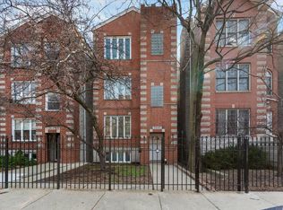 1445 W Walton St APT 1, Chicago, IL 60642