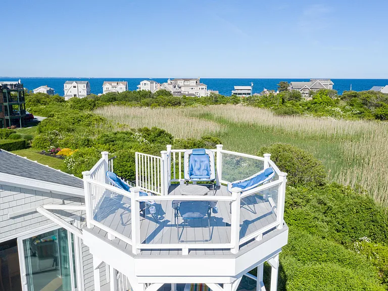 1394 Ocean Rd — Photo 32