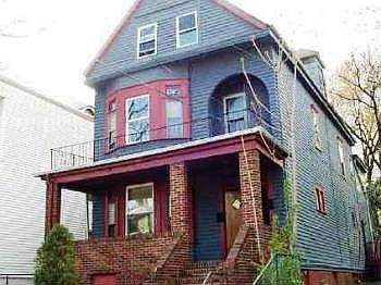 2nd image of 219-221 S 7th St