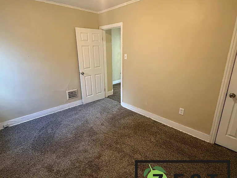 15765 Washburn St — Photo 8