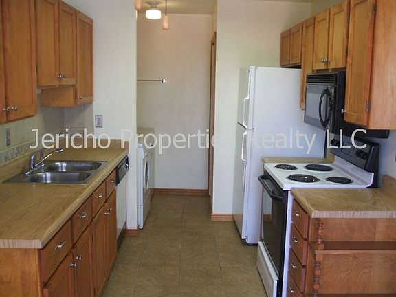 5th image of 204 S Allison St #0