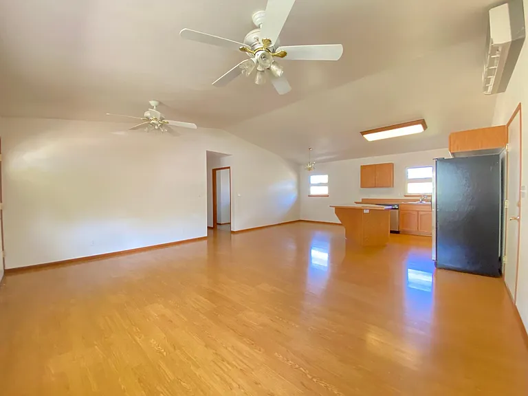 1136 Makaala St — Photo 14
