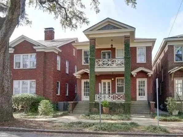 27 E 34th St, Savannah, GA 31401
