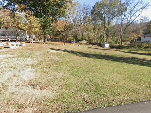 5649 Webster Ave, Kansas City, KS 66104