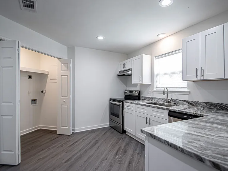 21 Towne Park Court — Photo 5