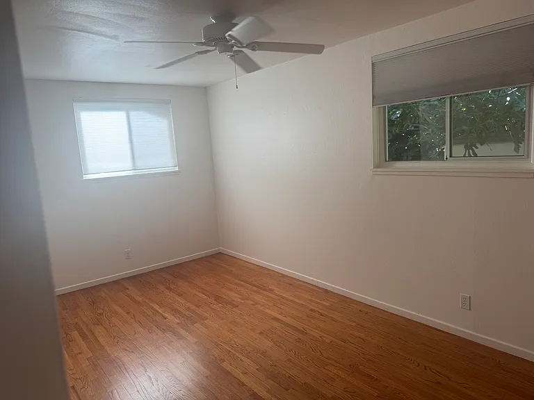 4301 Cottage Way — Photo 11