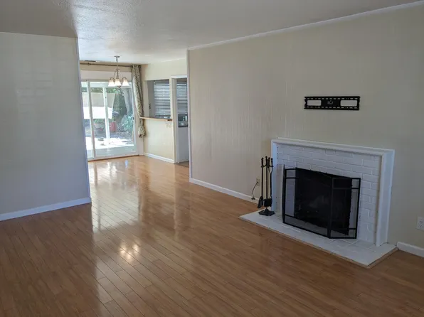 4930 Emerson Rd, Sacramento, CA 95820