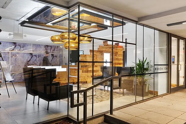 Rented by Greystar | media 35