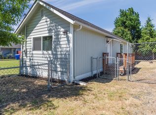 205 SW 3rd Ave, Kelso, WA 98626