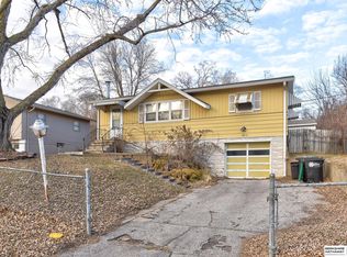 6812 Kansas Ave, Omaha, NE 68104