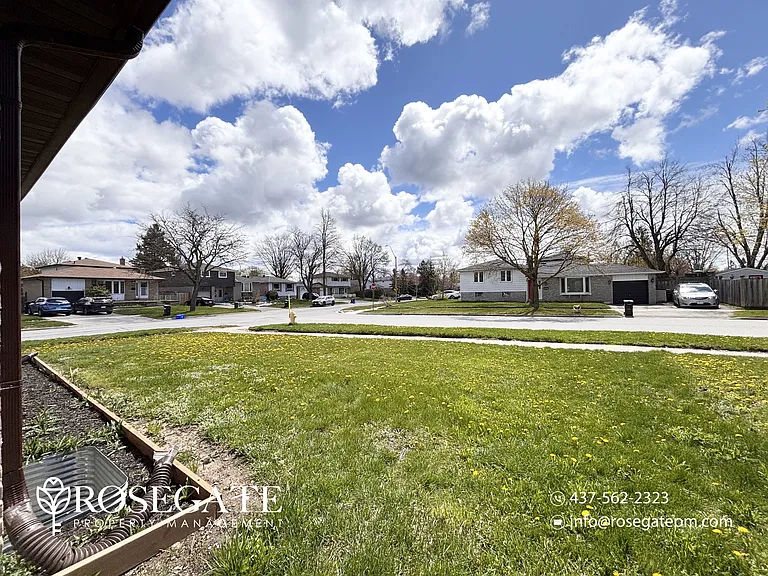 49 College Cres #2 — Photo 30