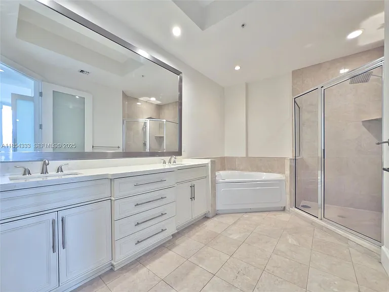 848 Brickell Key Dr #3 — Photo 14