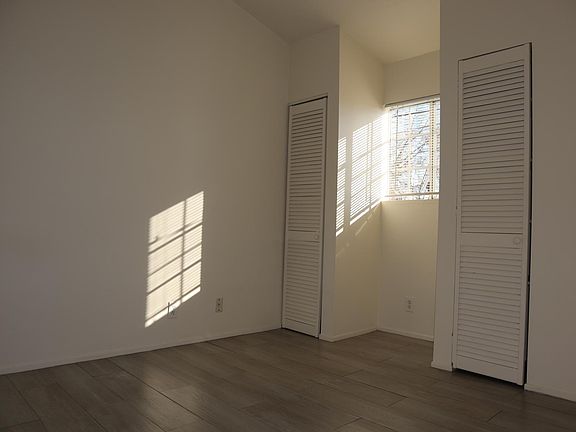 4th image of 74 S Altadena Dr APT 2