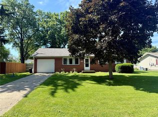 202 Lakeview Dr, Catlin, IL 61817