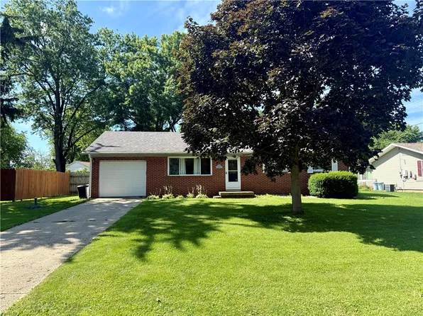 202 Lakeview Dr, Catlin, IL 61817