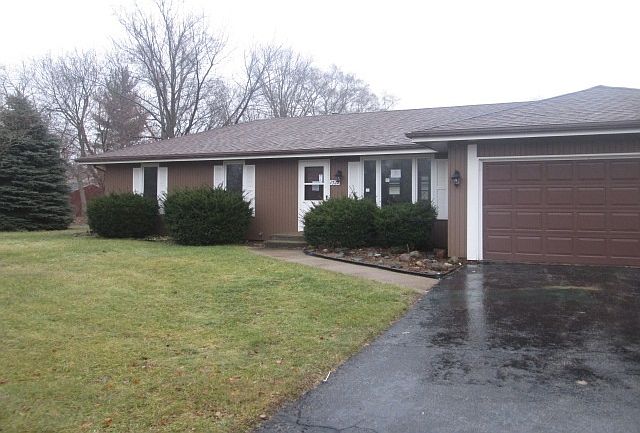 1st image of 1027 Juniper Ln