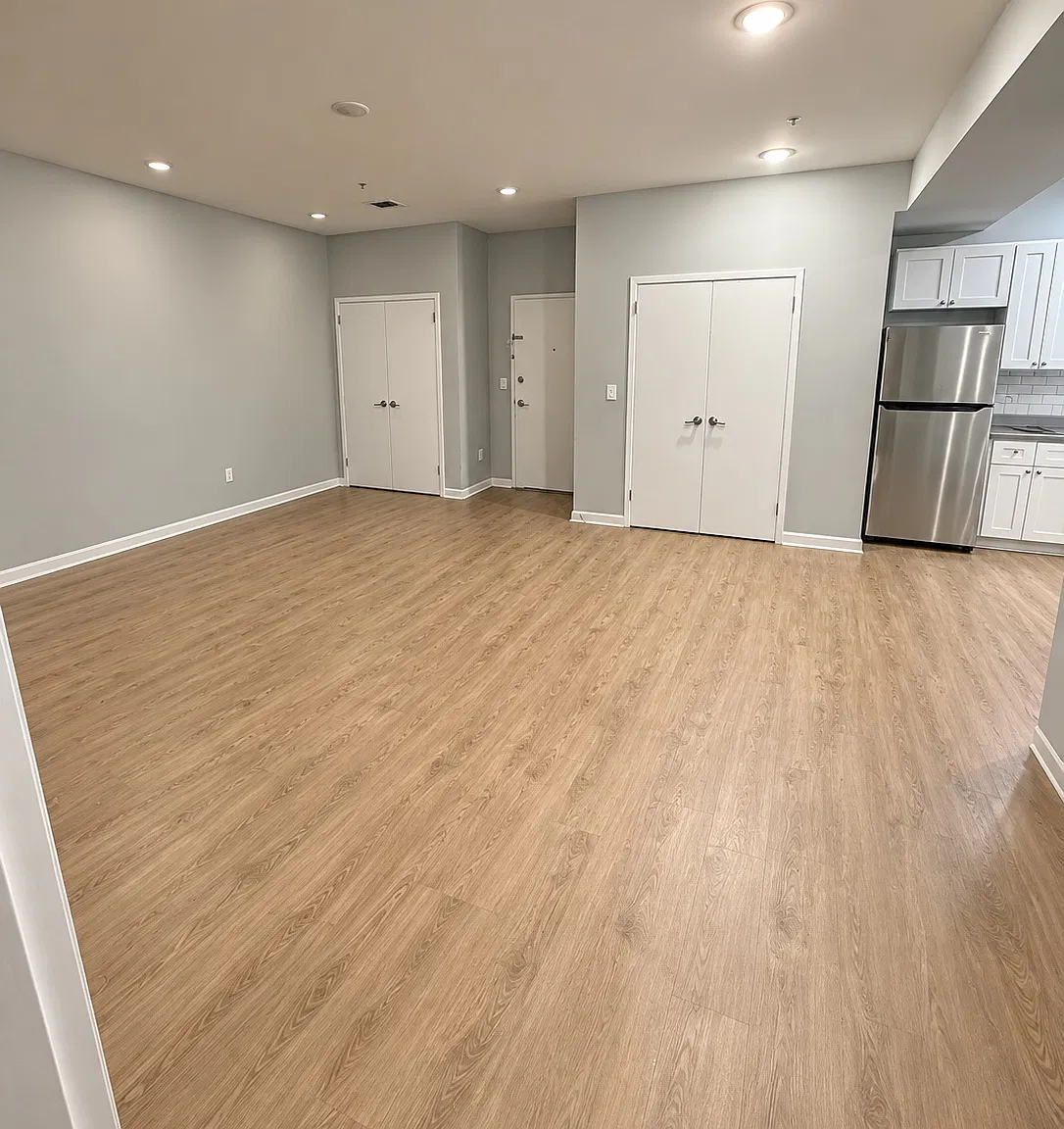 2 bed, $1,881 — Photo 3