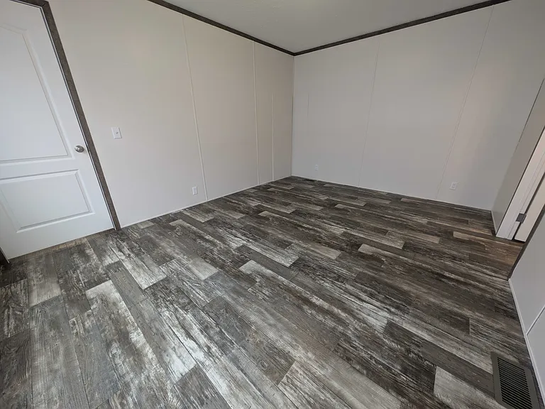38000 Le Chateau Blvd #199 — Photo 15