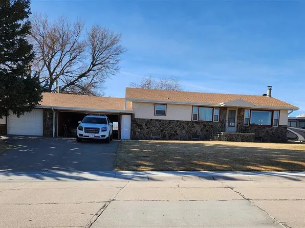 39 Crestview Dr, Gering, NE 69341