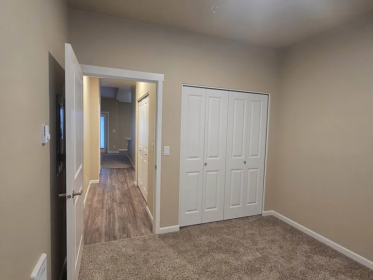 5661-5663 Woodside Dr SE — Photo 15