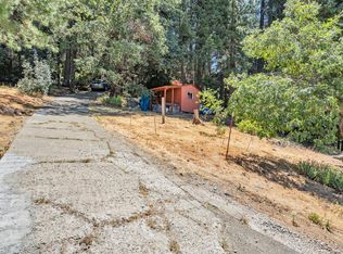 6940 Pony Express Trl, Pollock Pines, CA 95726