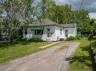 45 Valleyview Cres, Belleville, ON K8P 3E9
