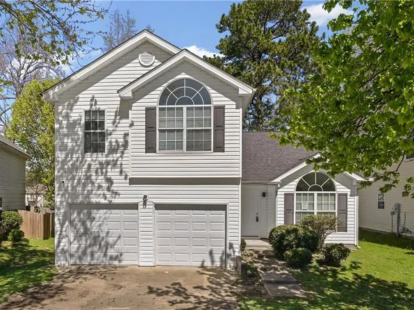 2816 Two Lakes Cir S, Atlanta, GA 30349